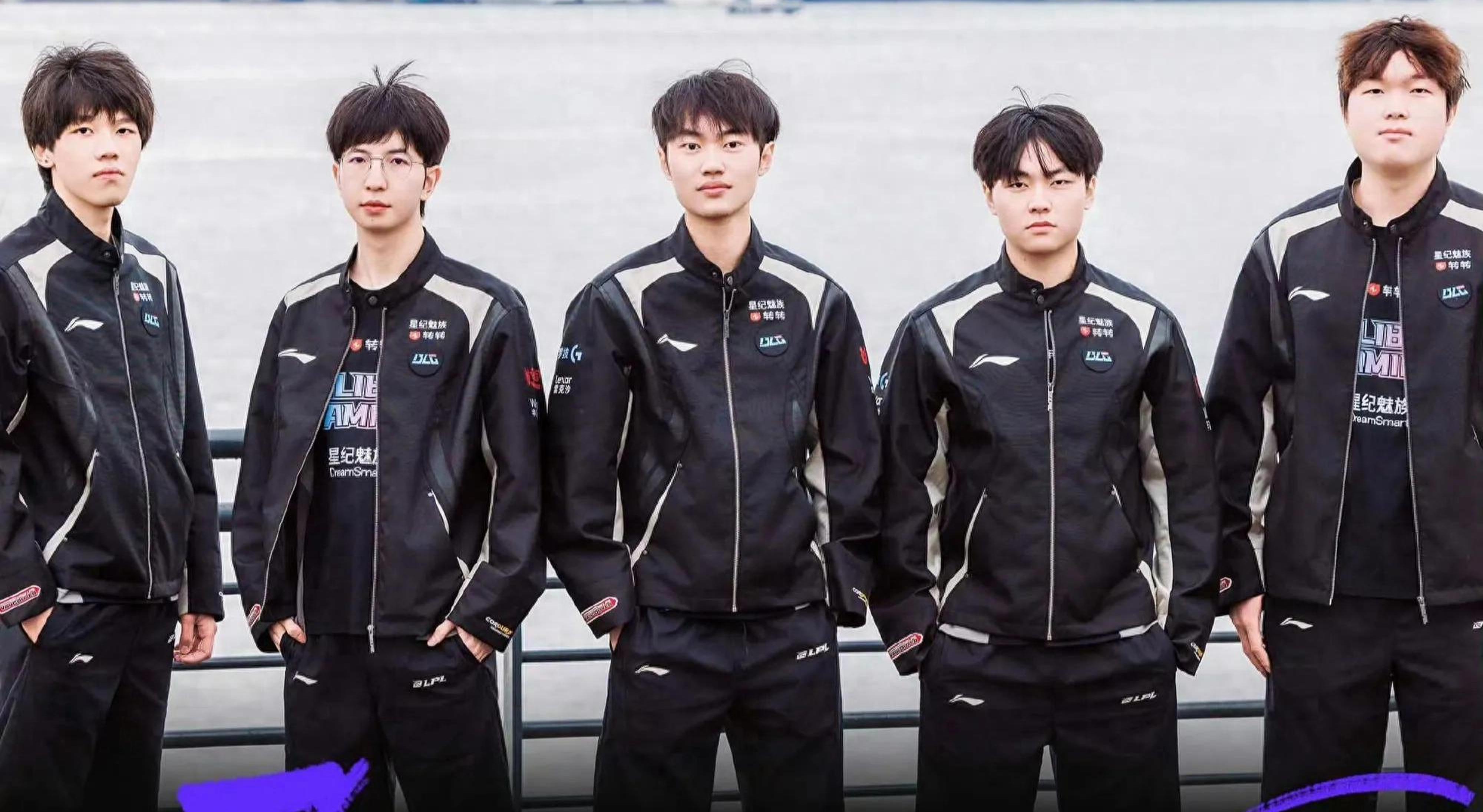 正考虑通过 正考虑通过