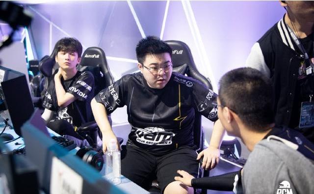 锋在比赛中 锋在比赛中