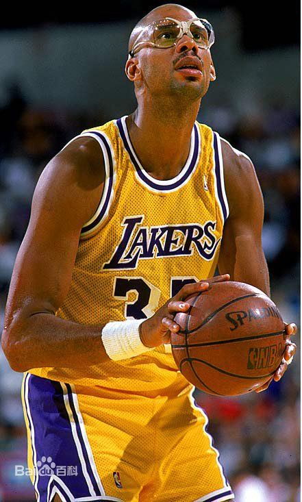 回防距离拉 回防距离拉